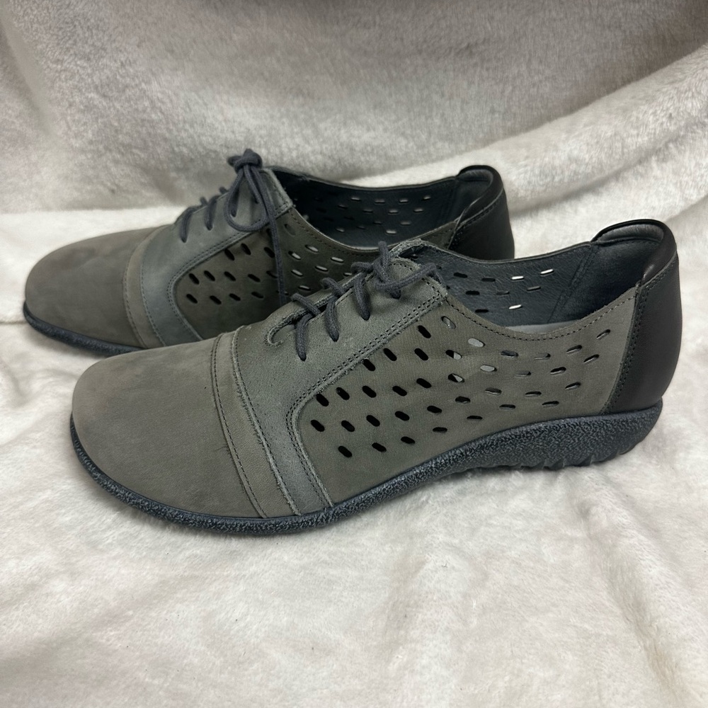 Naot women’s grey loafers